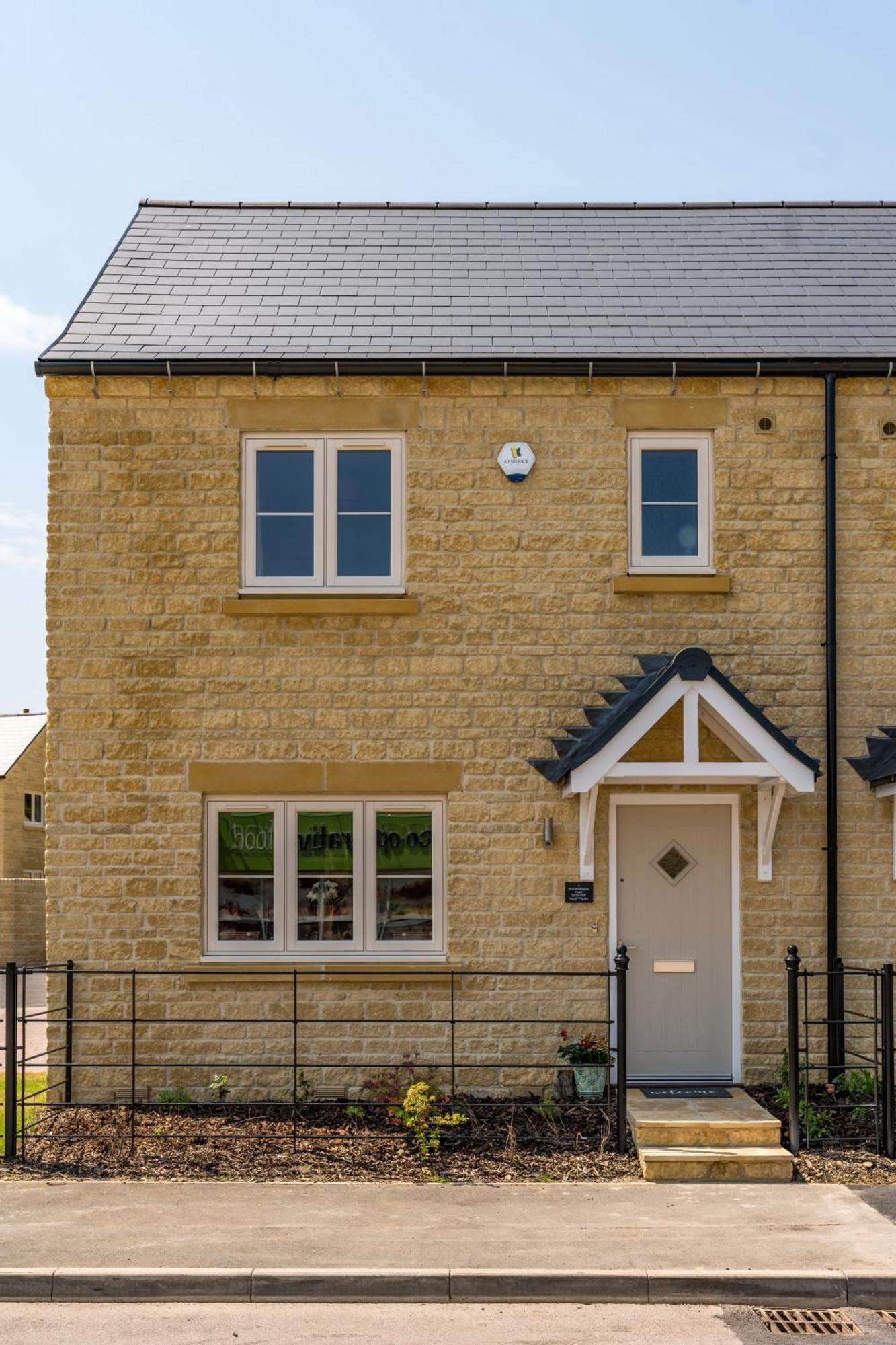 Fleming Cottage - Contemporary Cotswold Home Upper Rissington Εξωτερικό φωτογραφία